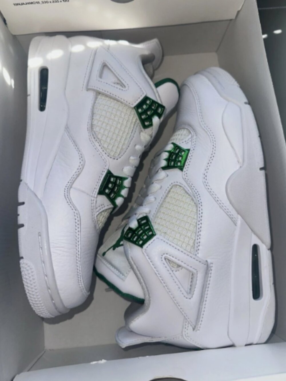 Jordan 4 Retro Metallic Green Men’s Sneaker
